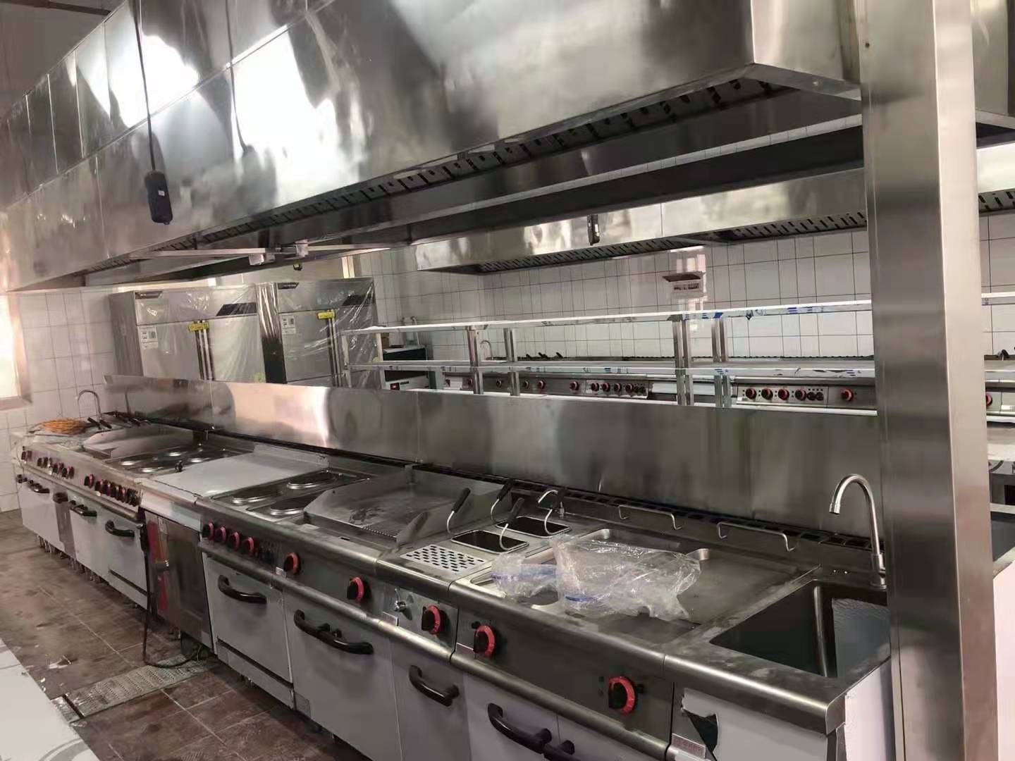 商用廚房設備工廠餐飲廚房工作間室內溫度控制標準|四川優佰.